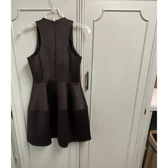 Laundry by Shelli Segal Black Leopard Dress Sleeveless Fit Flare Size 0 - Picture 2 of 6